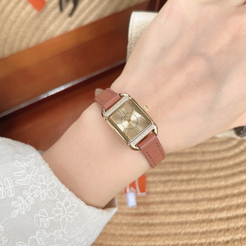 Tt/Tianta Fashion Square Diamond-Studded Belt High-End Roman Numerals Classic H Women's Watch_voghion.com