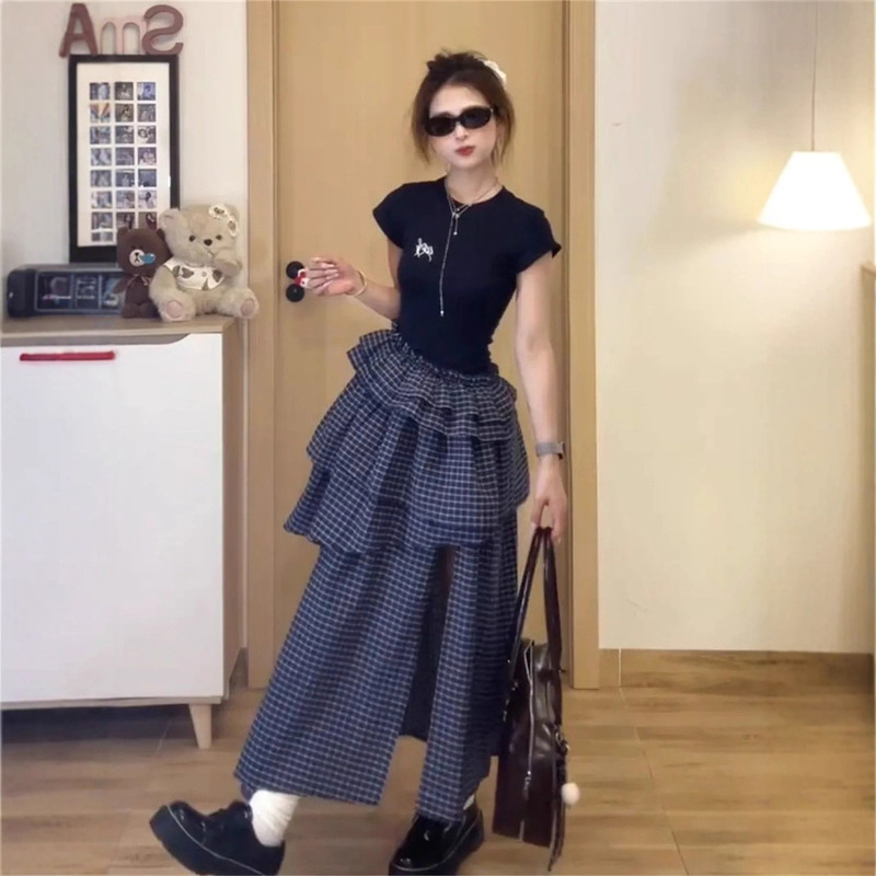 Korean Ins Fashion Short-Sleeved Plaid Dress for Women Summer Elegant Design Multi-Layer Skirt Slit Cake Skirt