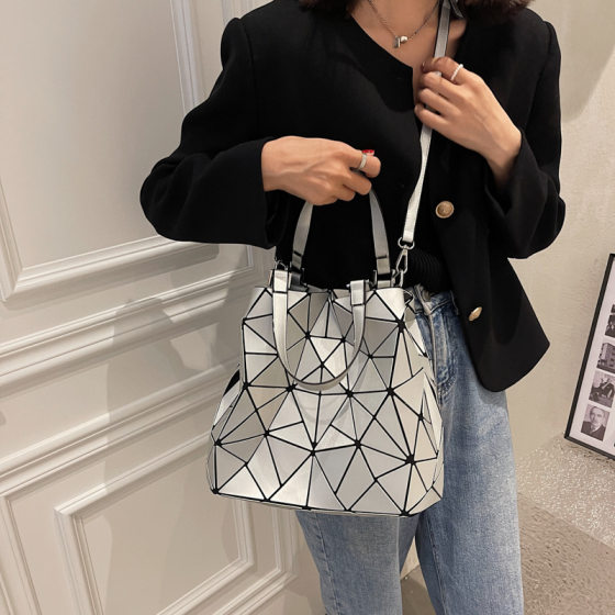 Solid Color Women's Diamond Geometric Pattern Handbag Korean Fashion Shoulder Crossbody Bag Women's Folding Bucket Bag