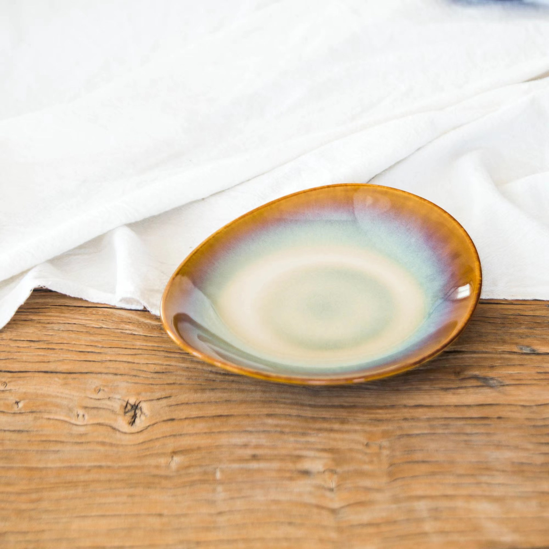 Tazón de cerámica para ensalada, plato de sopa, plato irregular para hotel y uso doméstico, Luzhuang LZ Bangkok, color marrón miel.