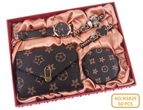 4pcs/set women's new gift box set watch sunglasses wallet keychain new fashion personality