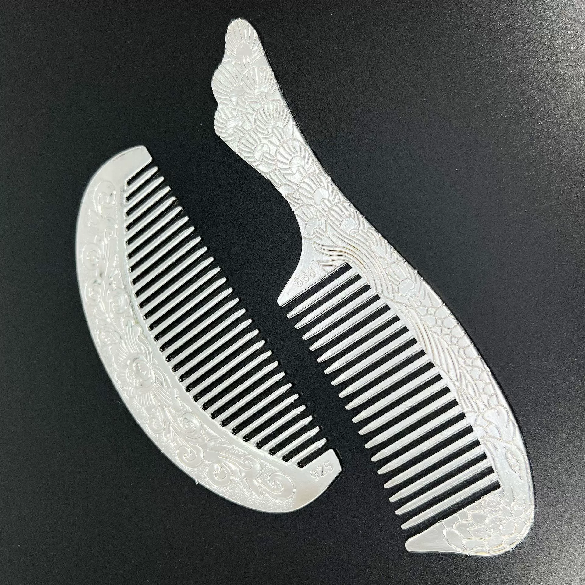 Silver -plated comb, long handle comb, elegant peony comb, phoenix tail comb, massage meridian comb, silver ion comb approach