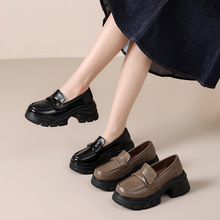 ����ЬŮ�¿��^��ţƤ������ܛ��Ӣ���L����СƤЬ�ٴ����e��Ь