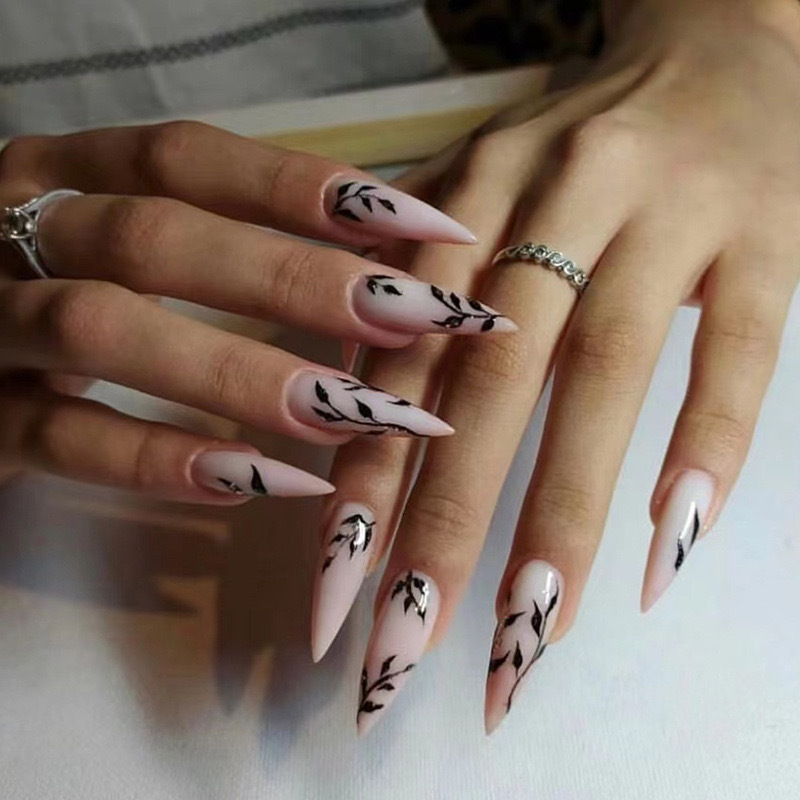 European and American style ultra-long pointed armor leaves coffin ballet nail art patch boxed finished products can be designed with drawings and samples.