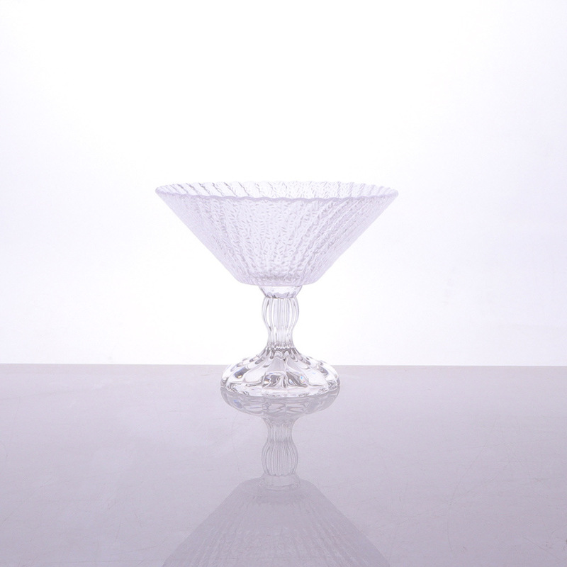 Tall Glass Fruit Plate for Home Use in the Living Room, Light Luxury Creative Ice Cream Bowl, Dessert Cup, European-Style Dessert Tray Decoration