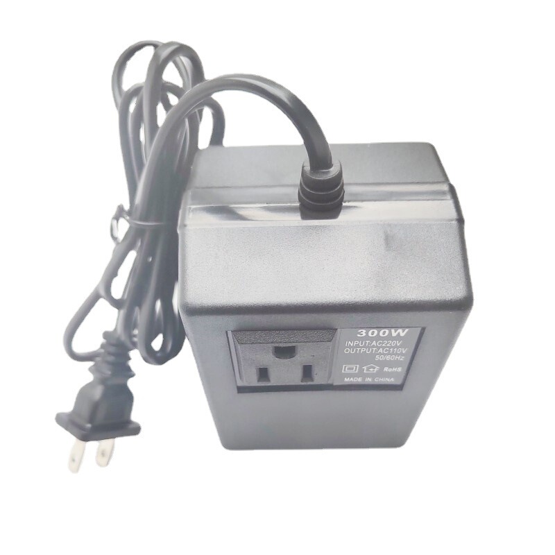 110v American standard power converter 220V to 110V300W voltage converter autotransformer
