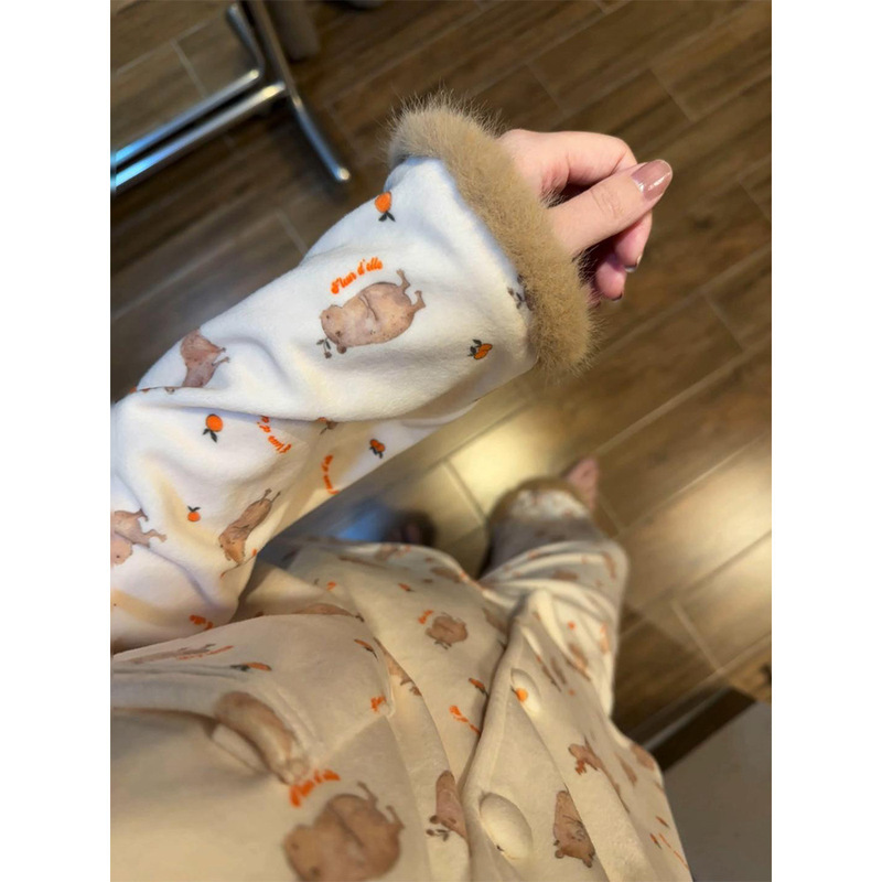 卡皮巴拉德绒睡衣女秋冬新款加厚可爱卡通印花长袖长裤家居服套装|undefined