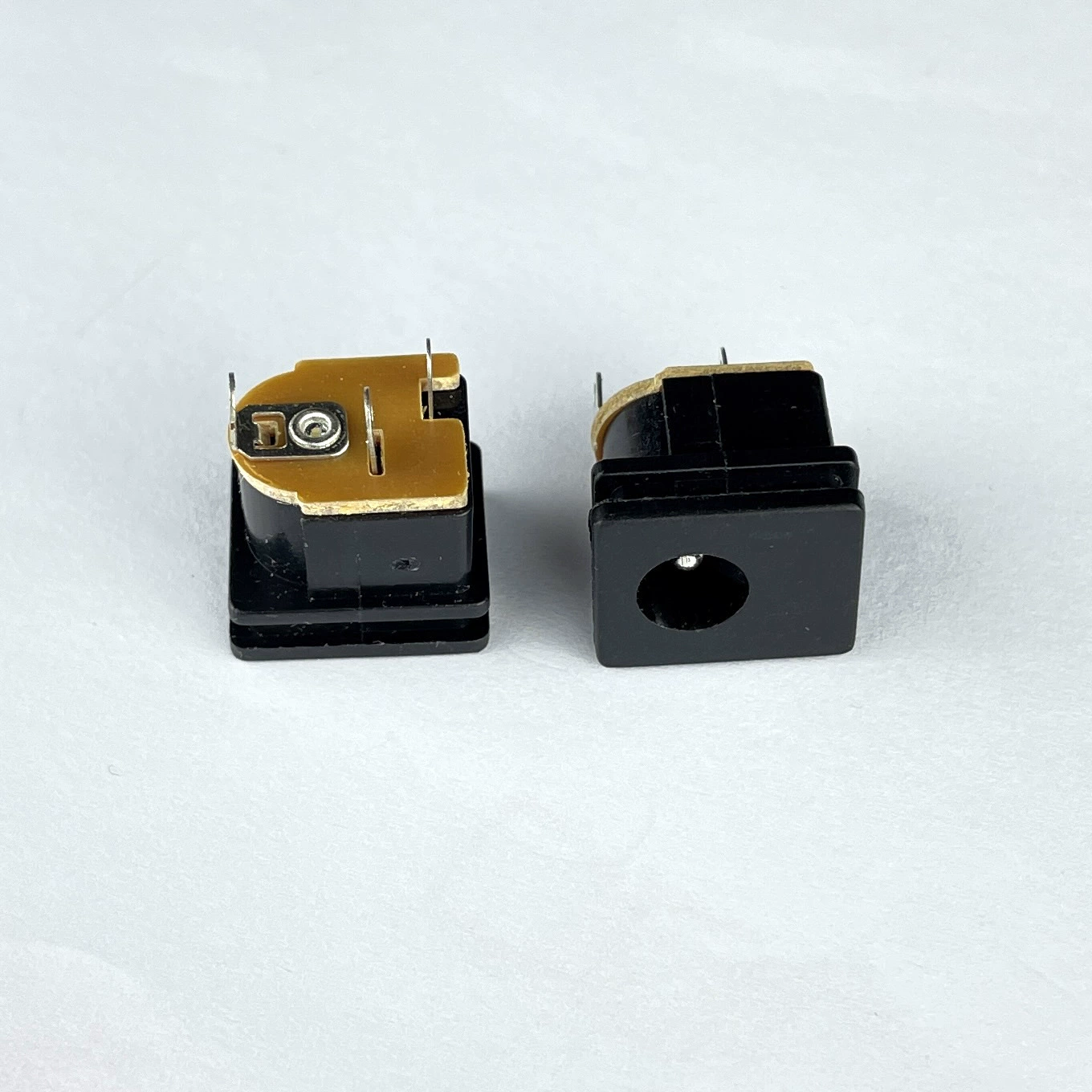 DC015 силовой разъём, гнездо DC-052, материнская часть 5.5×2.1 / 2.5 мм круглый штырь, квадратная панельная установка, DC гнездо