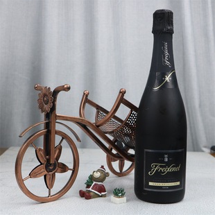 ������CAVAԭƿ�M�ڷ�˹����Freixenet���Ƹ������ݾƚ������Ѿ�