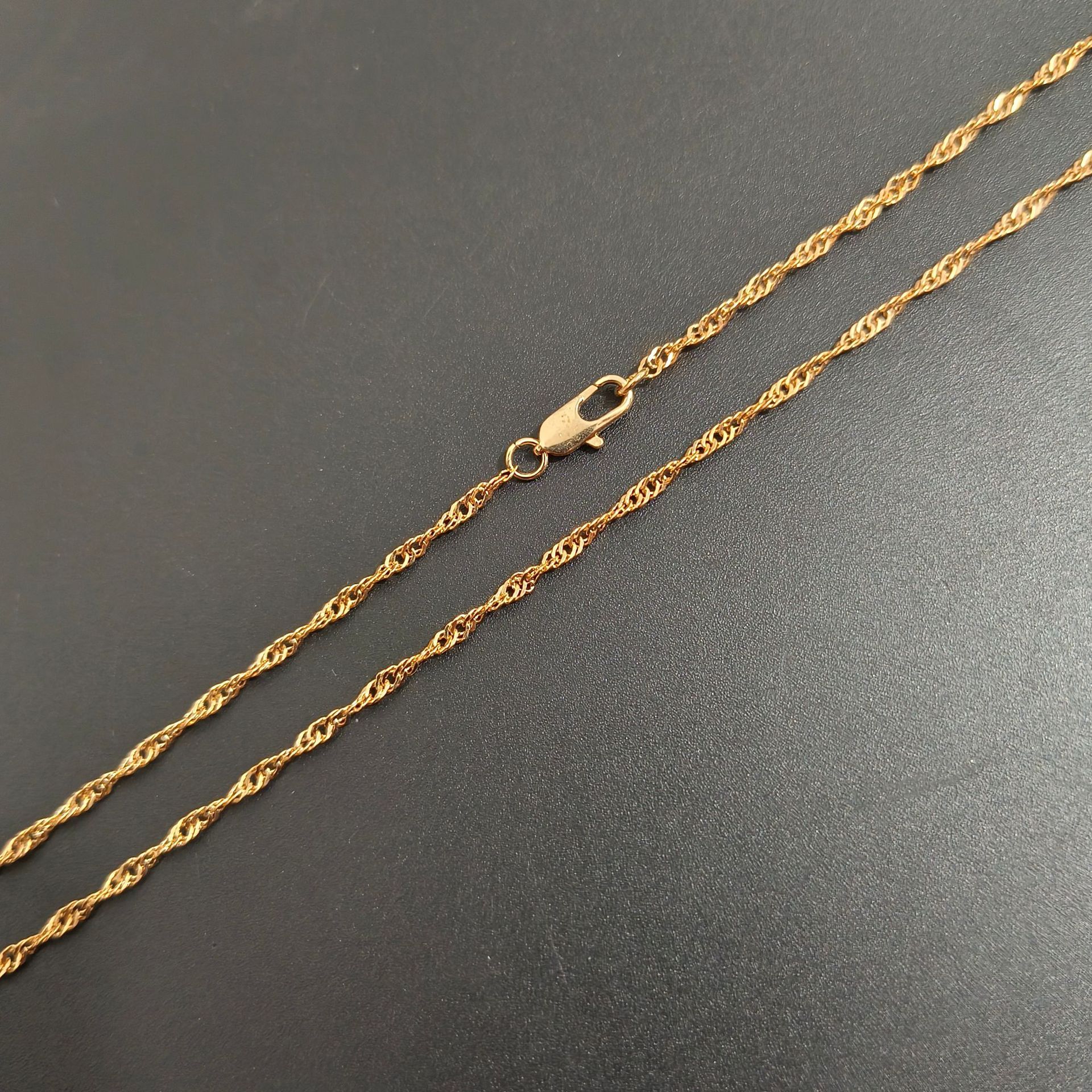 Cross-Border Hot Selling High-End Water Wave Chain Women's Clavicle Chain Fashionable Simple Metal Chain Gold-Plated Women's Necklace Wholesale