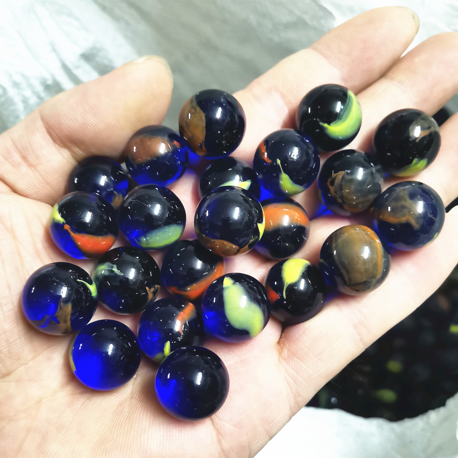 16mm mármoles de vidrio al por mayor juguetes nostálgicos cuentas de vidrio juego de damas tienda binaria de vidrio perlas sueltas bola artesanal