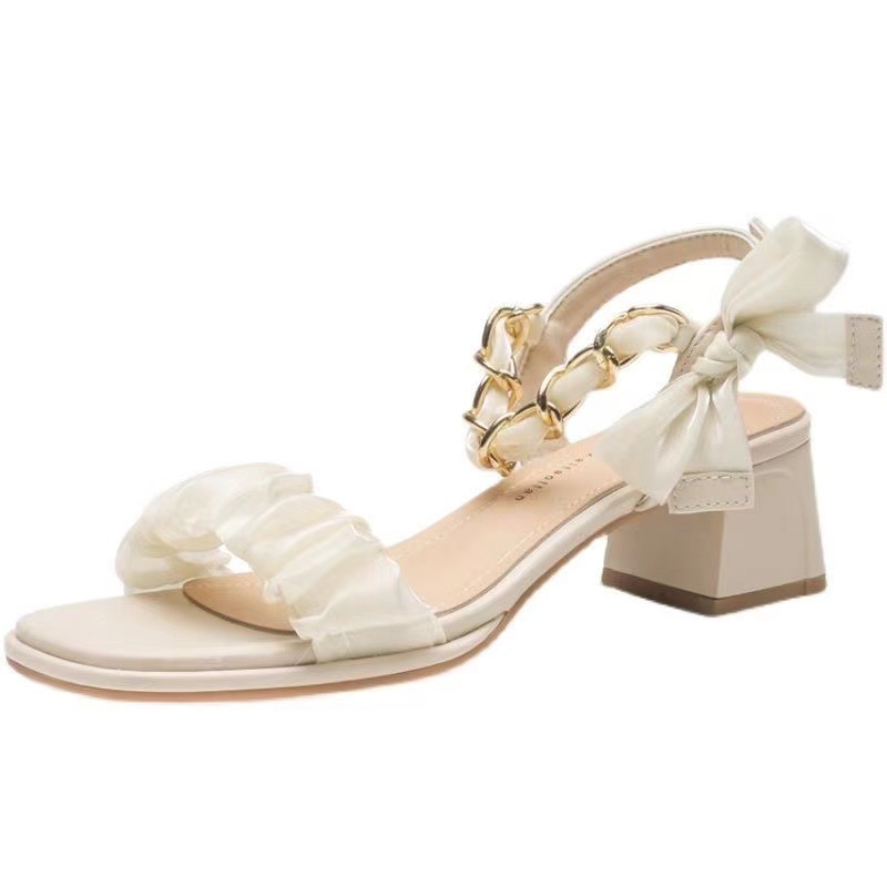 Nueva correa de una correa de sandalias francesas vestido de mujer de verano 2024