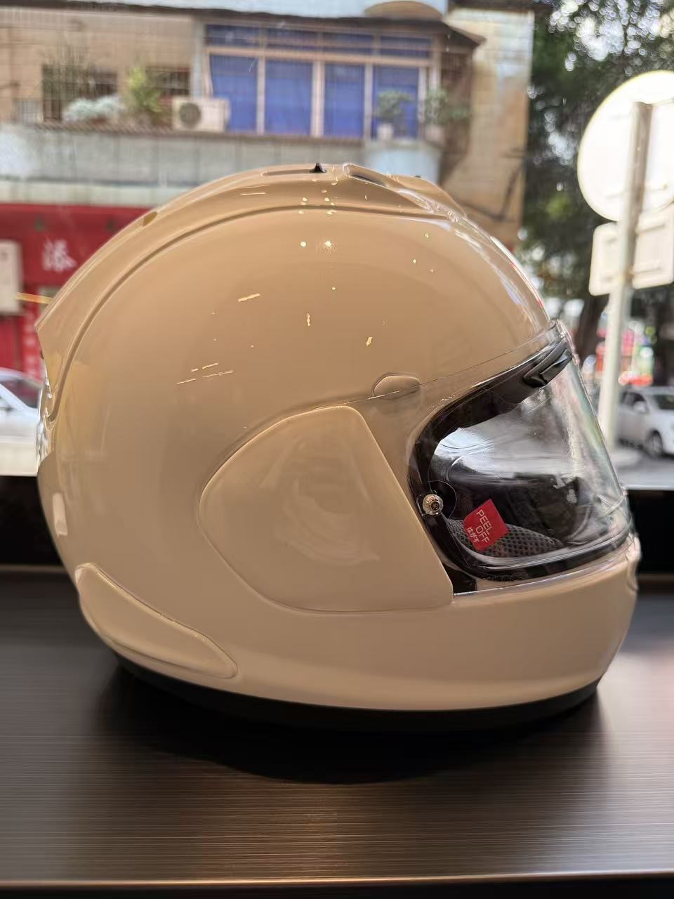 Chinese-made full-face motorcycle helmet, cool protective helmet for riding, suitable for motorcycles, electric scooters, and electric bikes