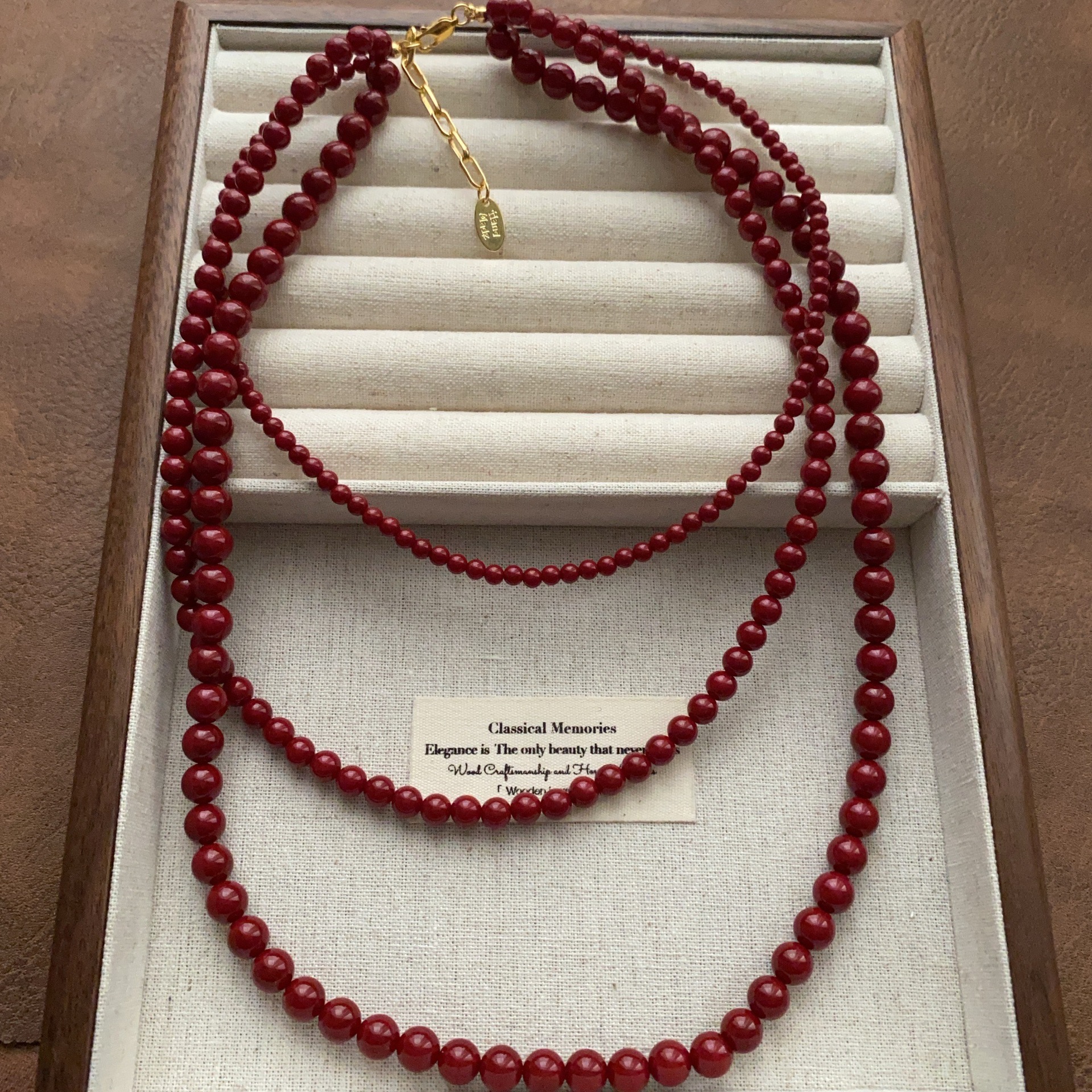 Minimalist Layered Necklace In Gold With Delicate Chains For Women_voghion.com