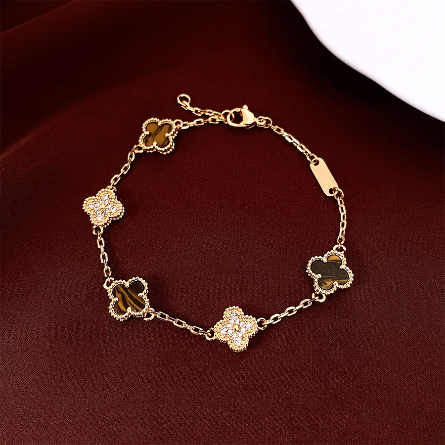 41 # Pulsera de oro