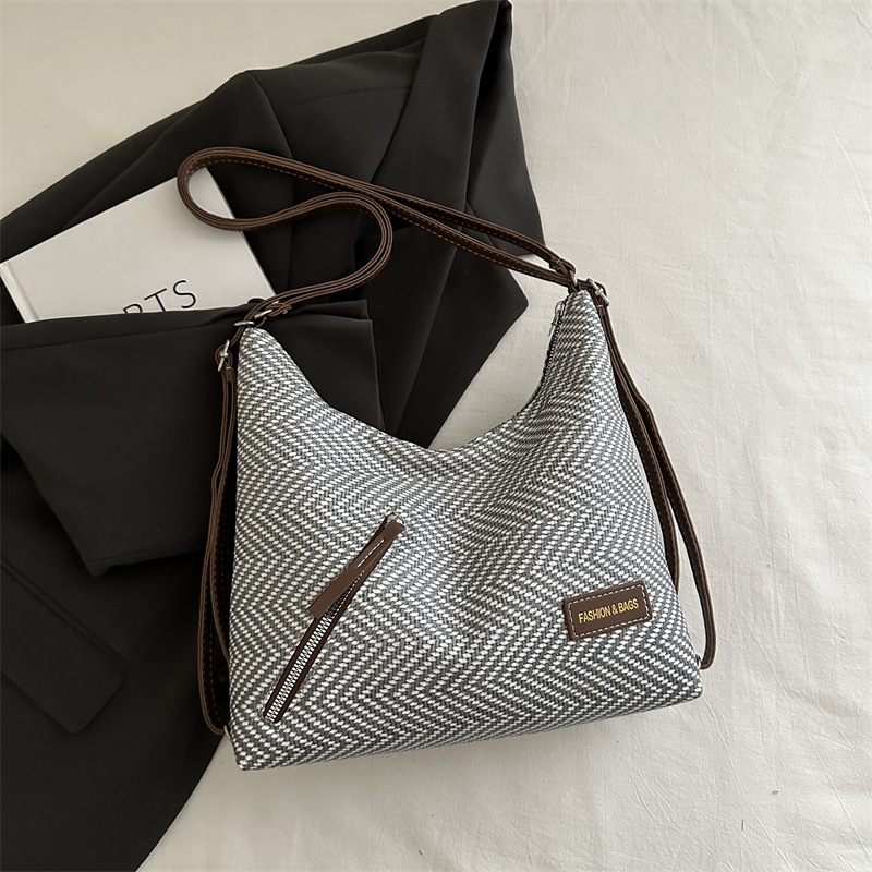 Woven Texture Straw Women's Shoulder Bag Stylish Crossbody Handbag_voghion.com