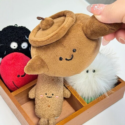 Hottest Trendy Chinese Medicine Soup Plush Toy Keychain Plush Figure Cute Doll Student Gift Wholesale Street Vendor