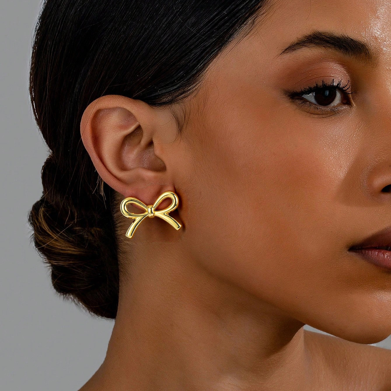 Dainty Bow Stud Earrings In Titanium Steel For Women_voghion.com