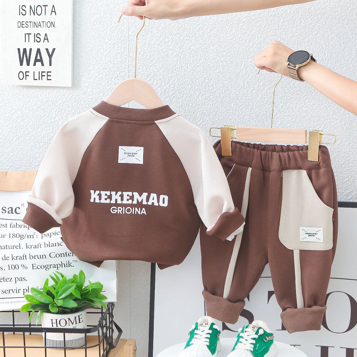 Jungen 2023 Neue Frühling und Herbst Sport Baseball Kragen Splice Zwei Stück Set Baby Fasionable Cildren's_voghion.com