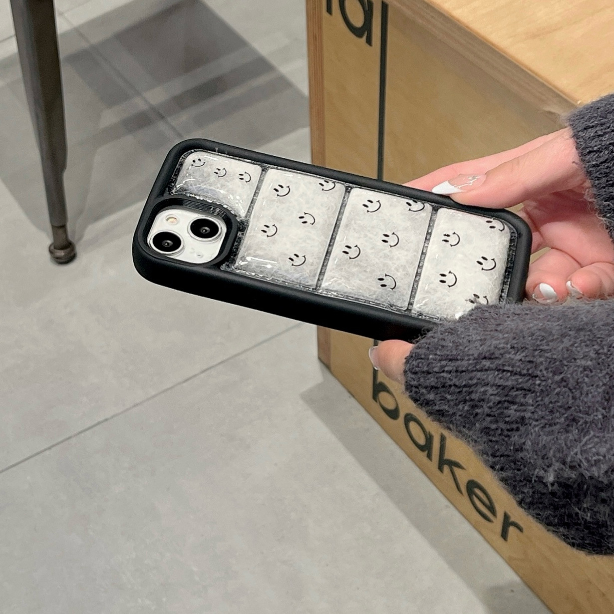 Autumn and winter down jacket 12 full screen smiling face suitable for iPhone 15 phone case Apple 13 promax new 14_voghion.com