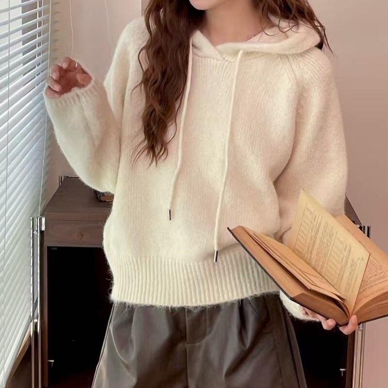Korean Style New Alpaca Wool Hooded Pullover Sweater for Women, Loose and Lazy Short Knit Sweatshirt for Autumn and Winter