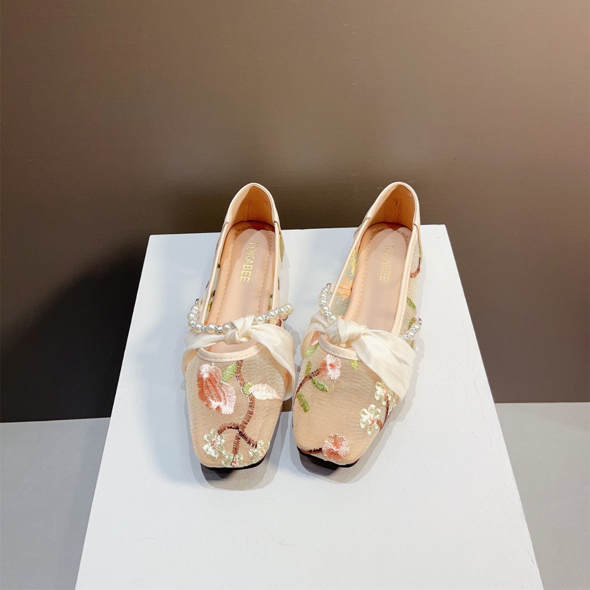 Chinese Retro Embroidered Pearl Mary Jane Shoes New Mesh Breathable Square Toe Flat Ballet Summer Sandals