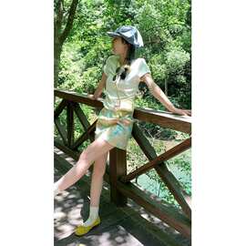 多巴胺氛围感油画风印花半身裙女夏季法式甜美风高腰a字包臀短裙