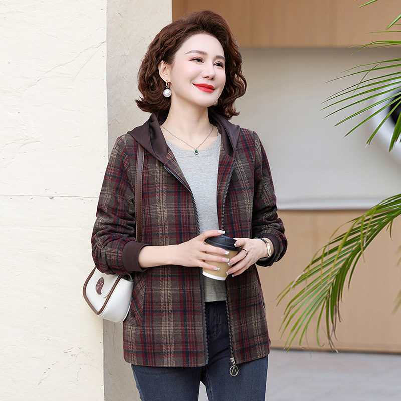 中老年女装时尚妈妈外套连帽秋季新款休闲格子拉链衫洋气奶奶上衣|undefined