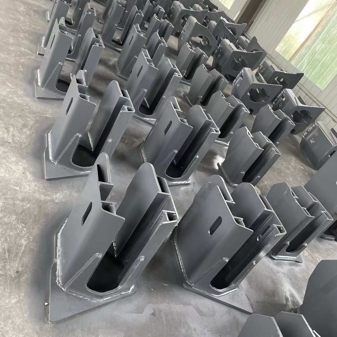 现货供应柳工CLG挖掘机906 910 913 922 924引导轮前叉 护链器 架