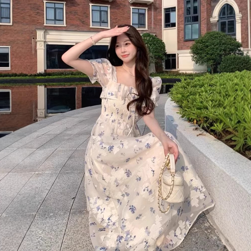 White Tea Break French-Style Square-Neck Floral Dress for Women, Summer 2026 New Model, Stunningly Beautiful Waist-Cinching Long Dress