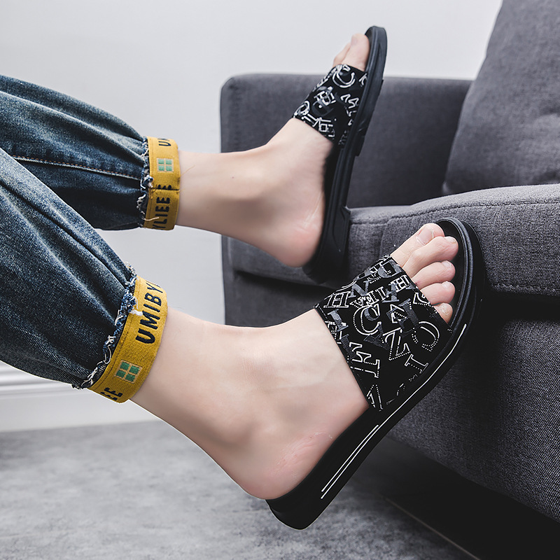 2023 Men's Flip Flops Summer Men's Slippers Men's Trend Korean Personalized flip flops Vietnamese beach slippers_voghion.com