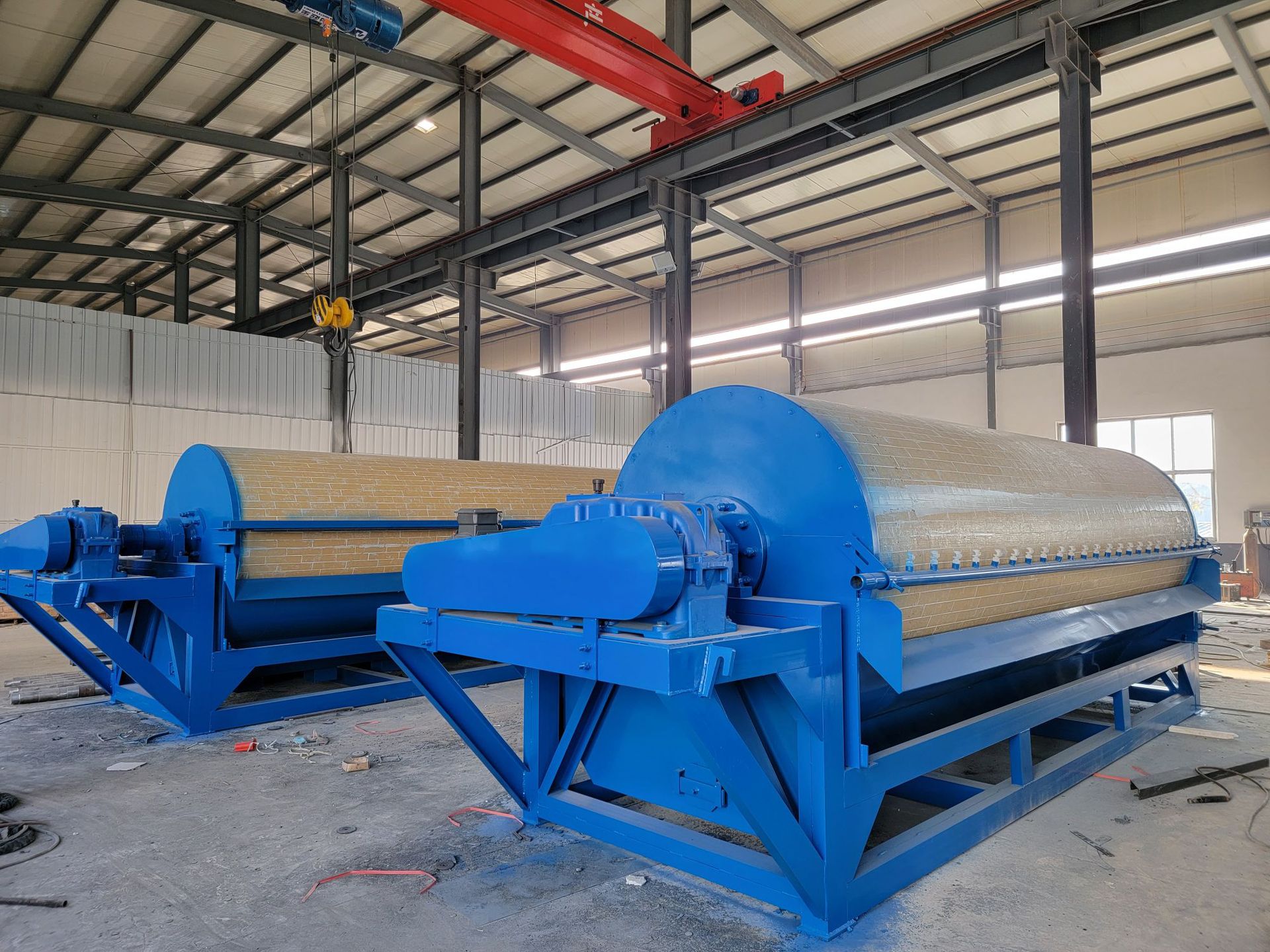 厂家定 做铁矿石磁选机设备 铁矿强磁磁选机 定 制永磁筒式磁选机