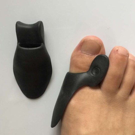 Thumb separator