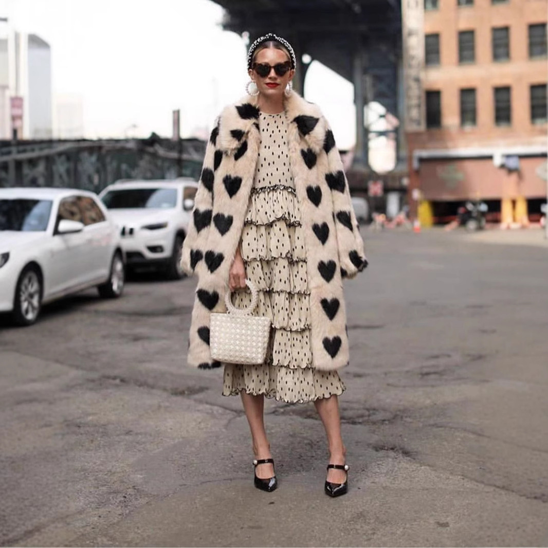 长款仿皮草大衣外套加厚新款毛绒白色爱心大衣女保暖一体长毛外套