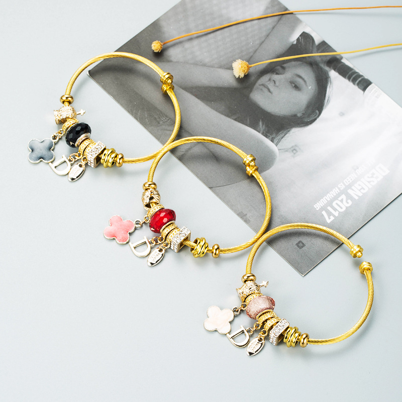 Européen Et Américain Nouvelle Mode Diy Fleur Lettre Alliage Dora Bracelet Simple Tout-match De Perles Fil D'acier Bracelet Accessoires display picture 3