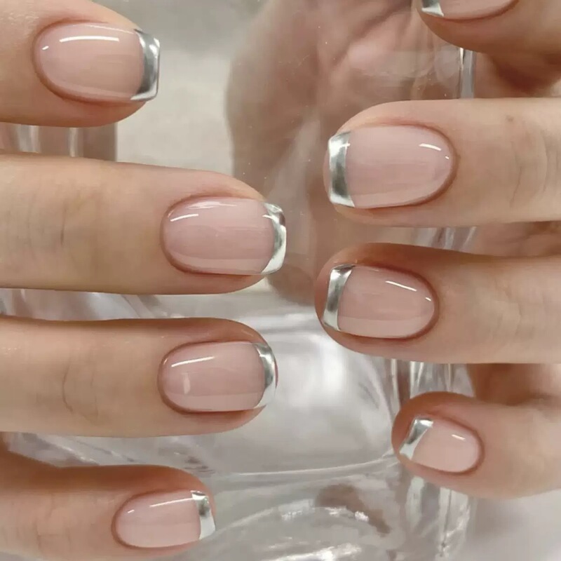 Simple Silver French Edge Wearable Nails, Small Square Nails, Short Square Nails, Silver Edge Fake Nails, Silver Short Square Round French Manicure