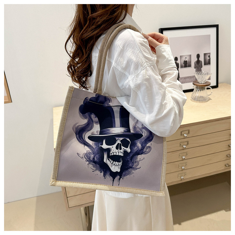 New fashionable skull canvas bag, women's large-capacity tote bag, single-shoulder bag for classes, 2024 fashionable tote bag undefined
