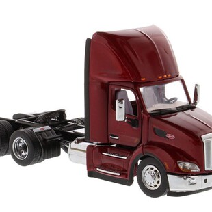 DM�Ͻ�1/50��ʽ��܇�^Peterbilt 579 Day Cab �˵ñȠ������^ģ��