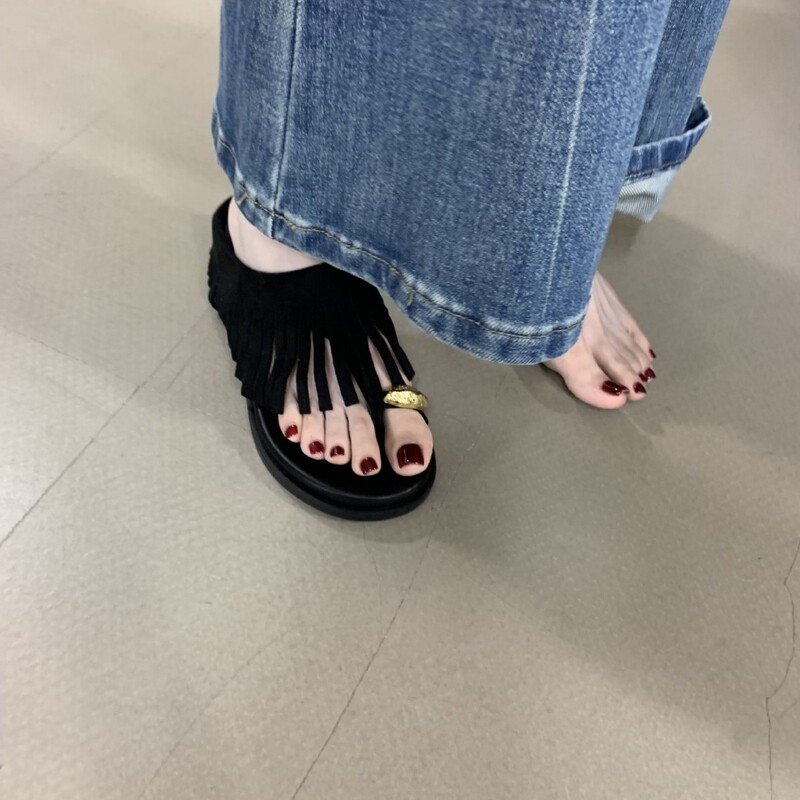 Inner Height Increase of 4.5cm, Genuine Leather Tassel Thick-Soled Round-Toe Sandals for Outdoor Wear, New Summer 2026 Model Inner Height Increase of 4.5cm, Genuine Leather Tassel Thick-Soled Round-Toe Sandals for Outdoor Wear, New Summer 2026 Model