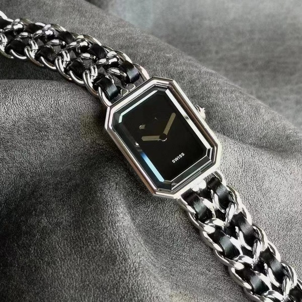 Classic square retro woven quartz watch
