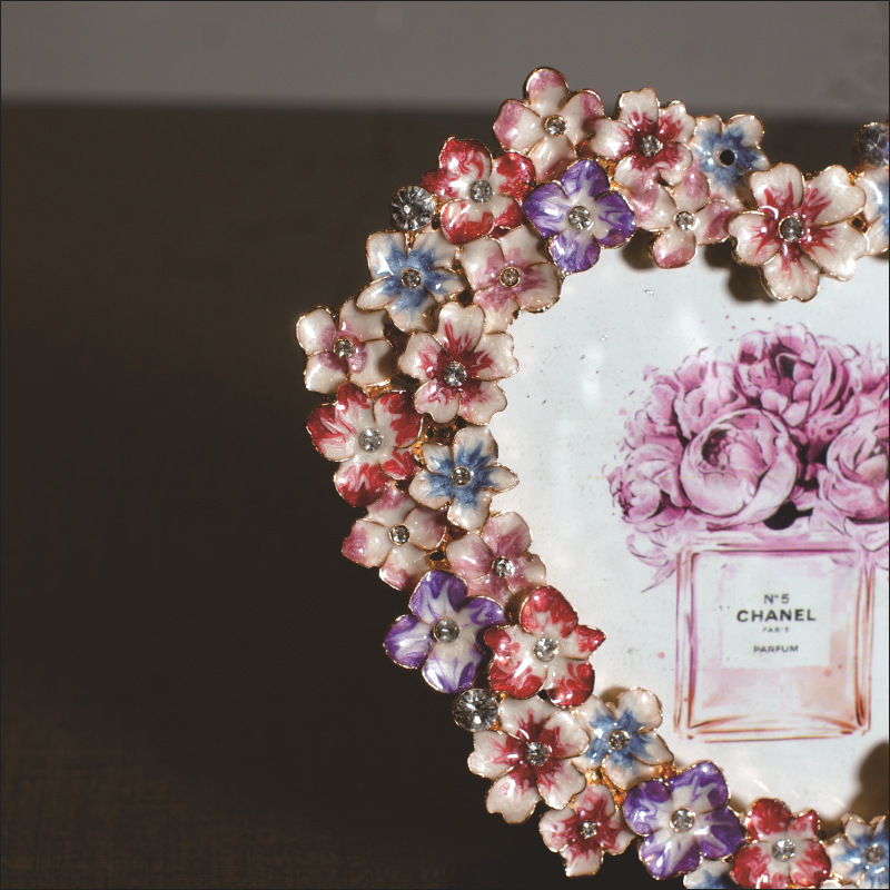 クロスボーダー田園フォトフレーム日韓系創意置物小花金属フォトフレームハート型スクエアコンビネーションフォトフレーム置物