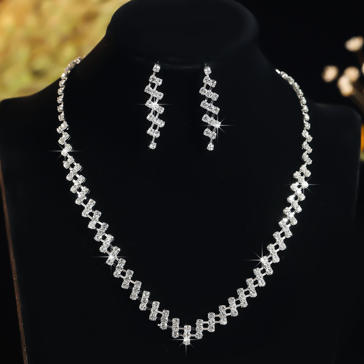 Hot sale bridal hollow water wave small fragrance style rhinestone earrings necklace wedding two piece bridal rhinestone suit wholesale_voghion.com