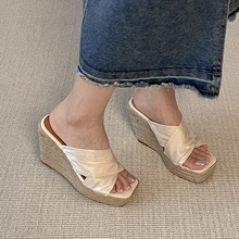 ��ɫ�ݾ��¸�Ь�����ЬŮ���⴩��ȹ�ӽ^���߸�����2025�¿�Ь��