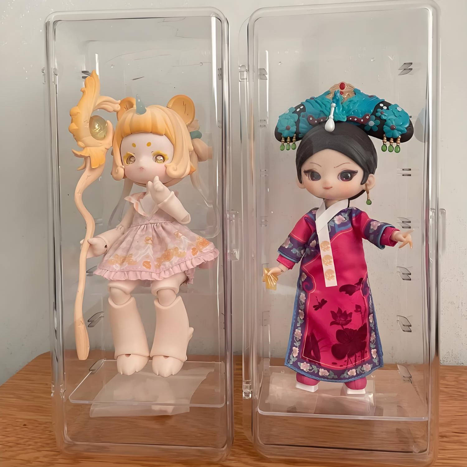 Doll, stand, minifigure, storage box