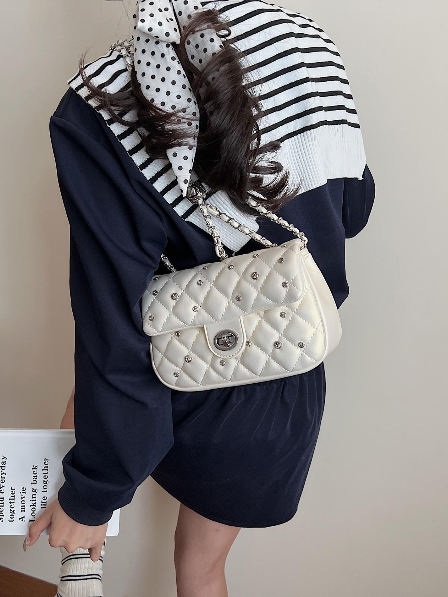 Bolso cuadrado pequeño de cadena de rombos de fragancia transfronteriza para mujer 2025 nuevo bolso de hombro de estilo occidental de todo fósforo bolso de mensajero de moda de moda