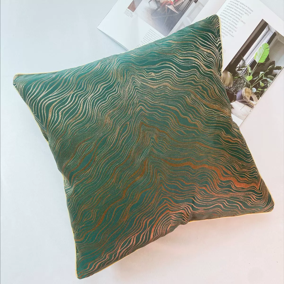 轻奢风高精密波纹抱枕靠垫套高档样板房沙发卧室商用场所书房靠垫