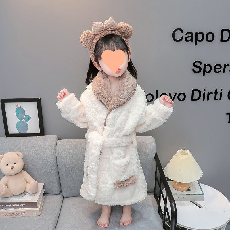 어린이 목욕 가운 플란넬 가을과 겨울  잠옷 반 차가운 소녀의 산호 양털 목욕 가운 겨울 소녀 잠옷