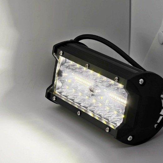 120W 7 pulgadas LED luces de trabajo tres ojos vehículo todoterreno auxiliar luz LED foco de motocicleta