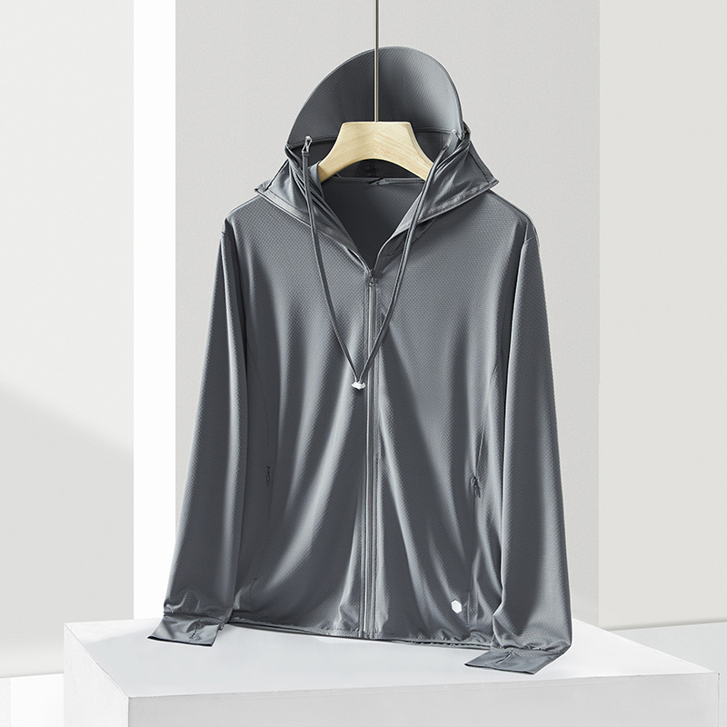 Jiao Mou con la misma ropa de protección solar personalizada de verano de hielo para mujeres grandes gorras desmontables ligeras y delgadas transpirables anti-UV para hombres