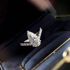 曹適小紅書小眾設計同款指環 金屬閃耀水滴梨形鋯石戒指 源頭廠家